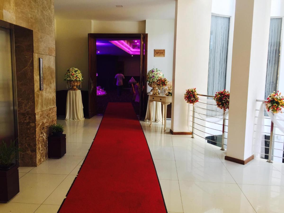 Kethumathee Hotel & Banquet Ratnapura Εξωτερικό φωτογραφία